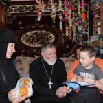 Привітання важкохворих діточок за сприяння Вячеслава Павлів З Різдвом Христовим!